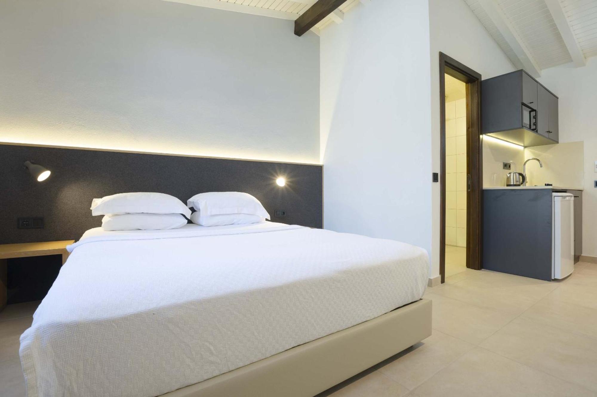 Aegean Apartments - Bungalows Alacati Quarto foto
